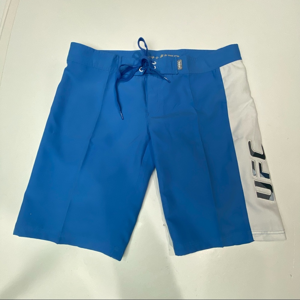 UFC men’s blue & white shorts snap & tie front New